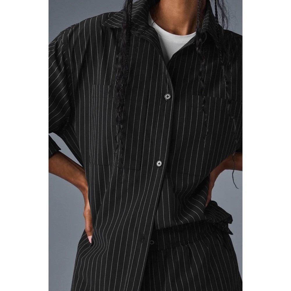 Alo Yoga Pinstripe Daylight Button Down Long Sleeve Black/Titanium XXS - Picture 5 of 15